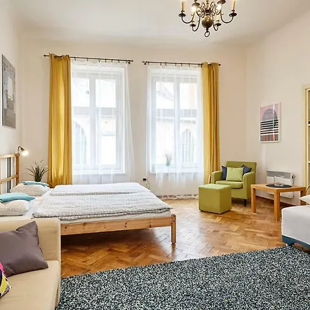 Plac Mariacki 8 Apartmán